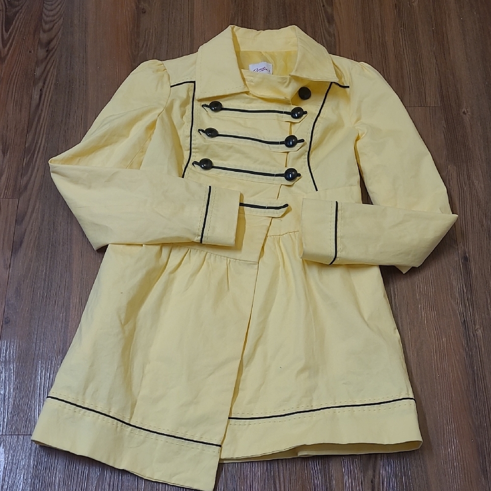 Candie's Soft‎ Yellow Fabric for women zise S vintage1980 used good condition.